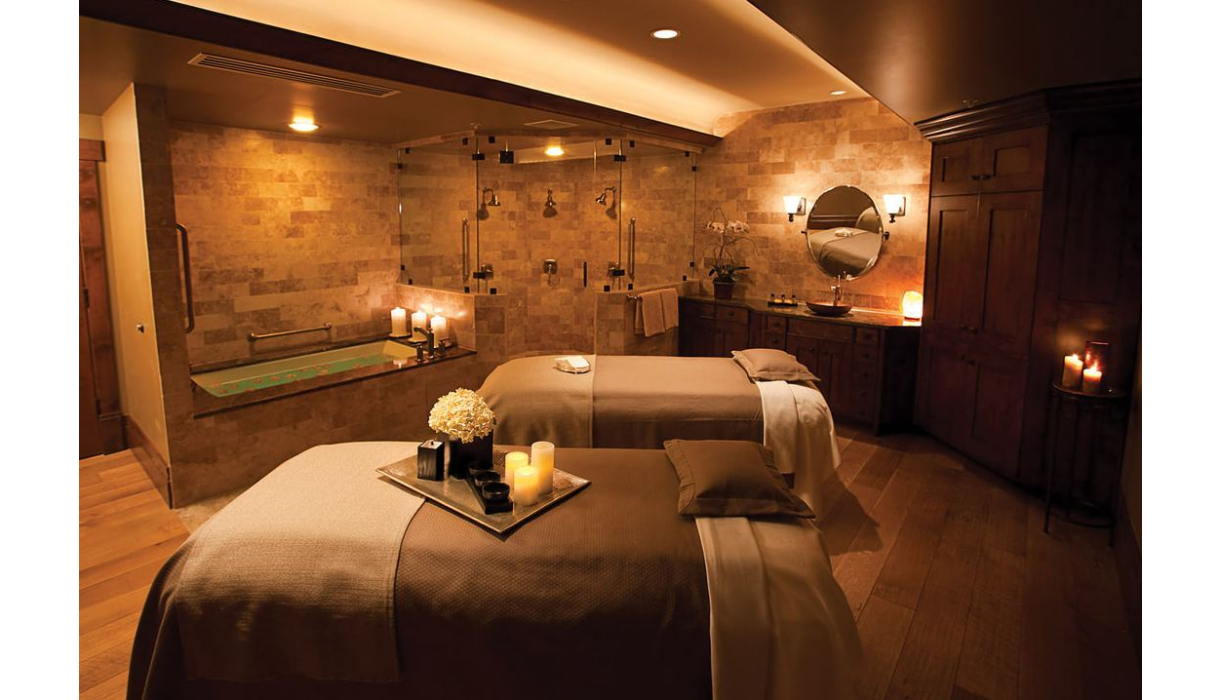 Guide to Buying a Massage Table