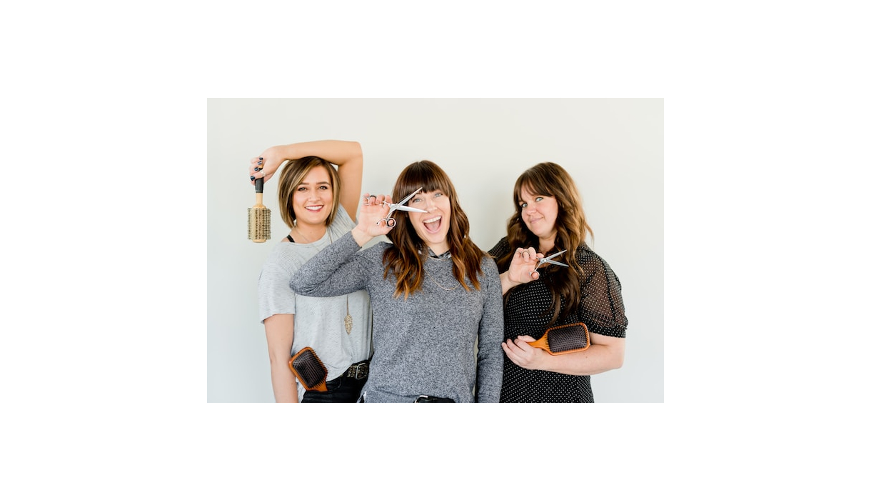 Happy Stylists, Happy Salon: 8 Ideas to Keep Your Stylists Smiling