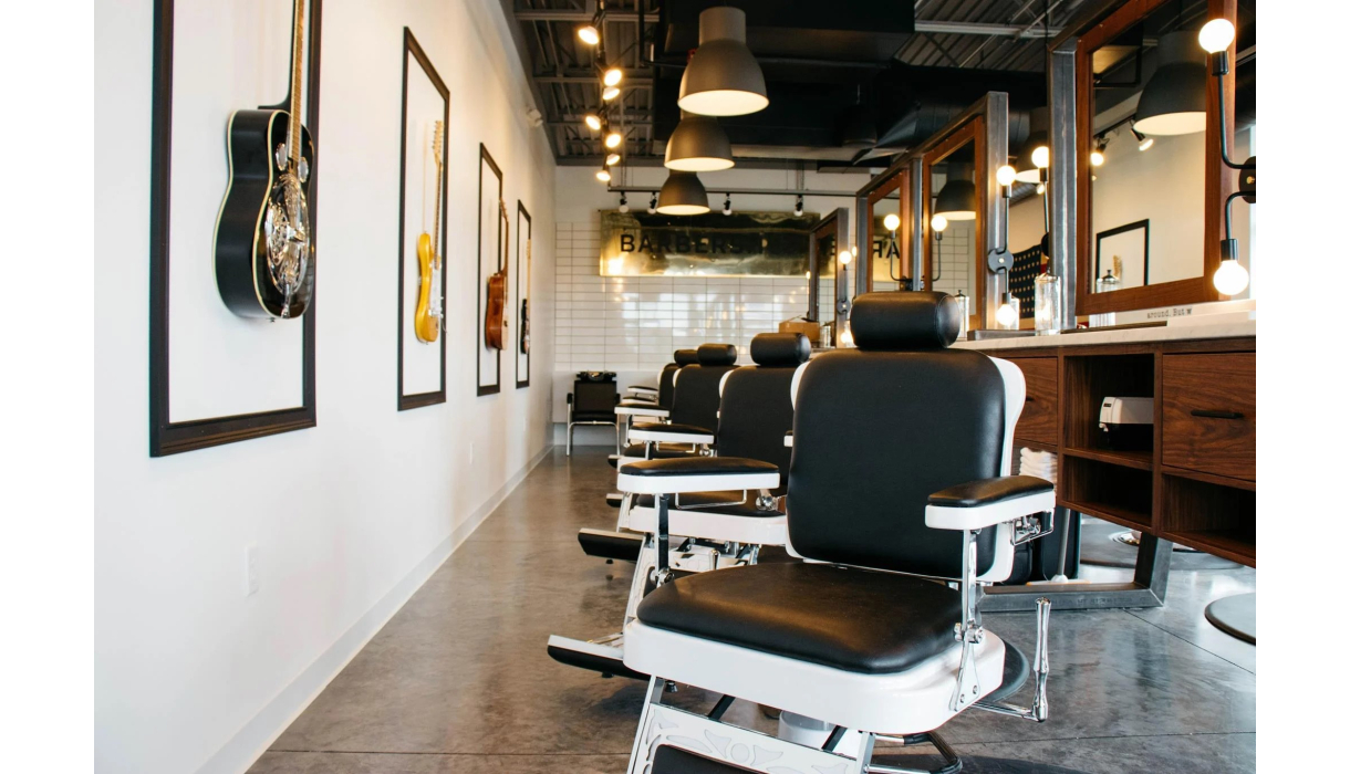 How To Choose A Barber Chair: The Ultimate Guide